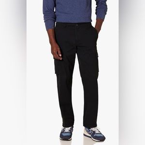 Amazon Essentials Men's Straight-Fit Stretch Cargo Pant